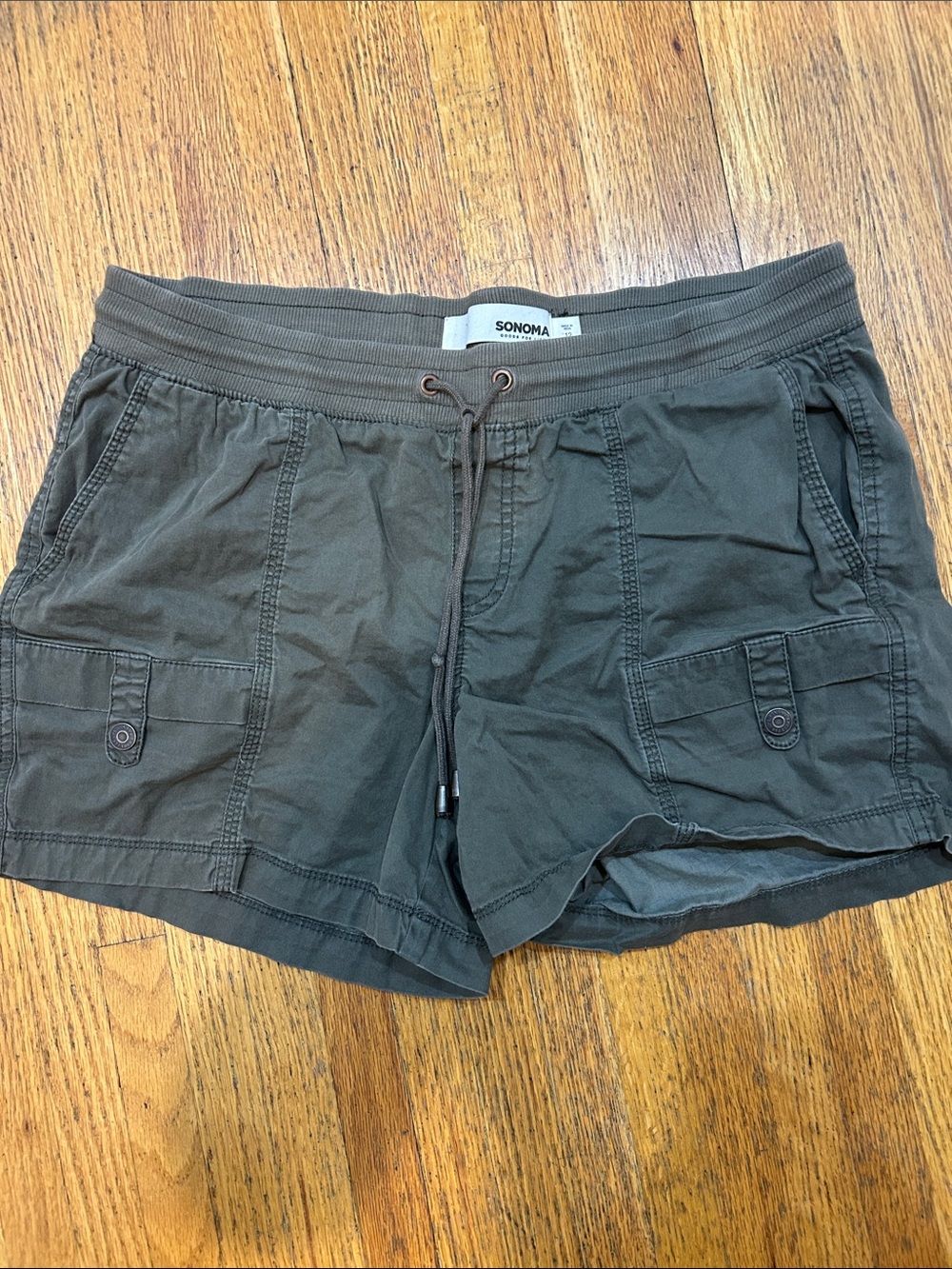 Sonoma Olive Drawstring Cargo Shorts. Size 12